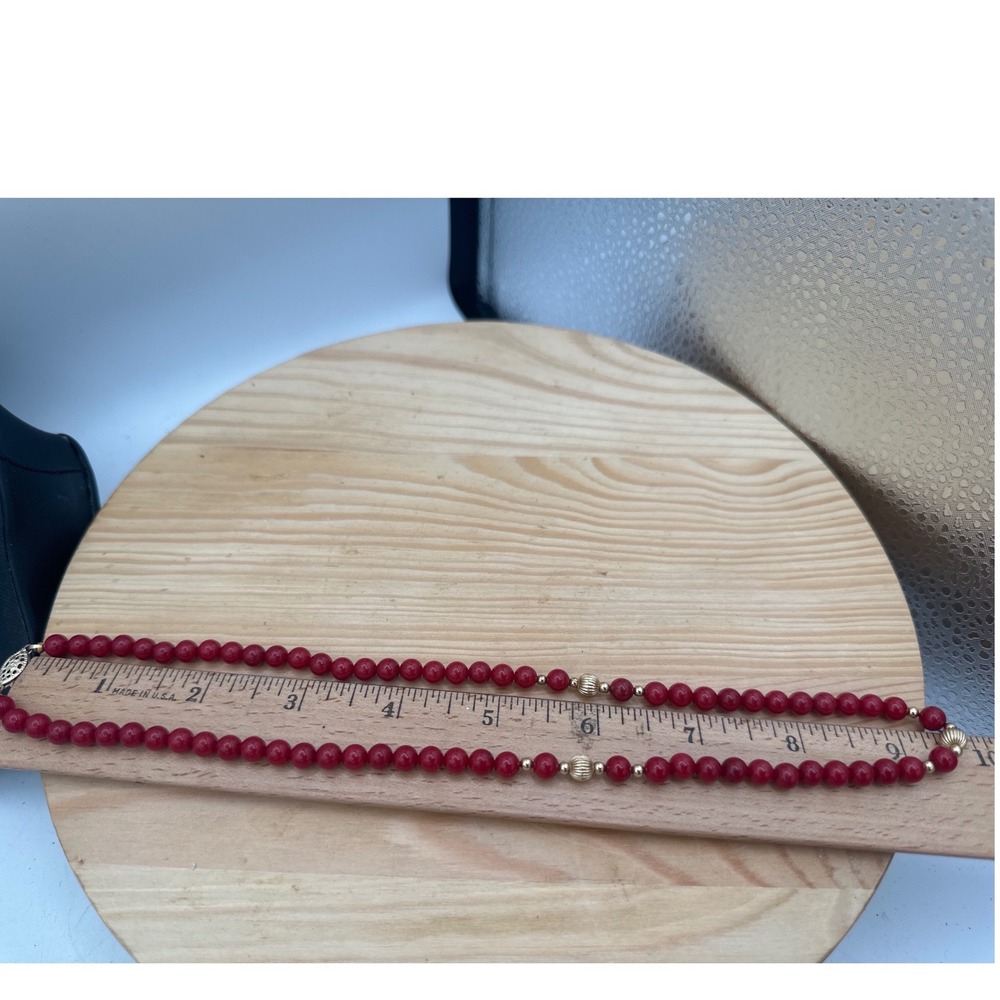 Vintage 19" Red Coral Bead Necklace 14K Gold Filled Clasp Fluted Spacers Matinee - Picture 8 of 9
